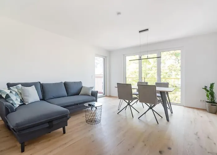 Gruene Und Zentrale Ruhelage Im Neubau Mit Balkon