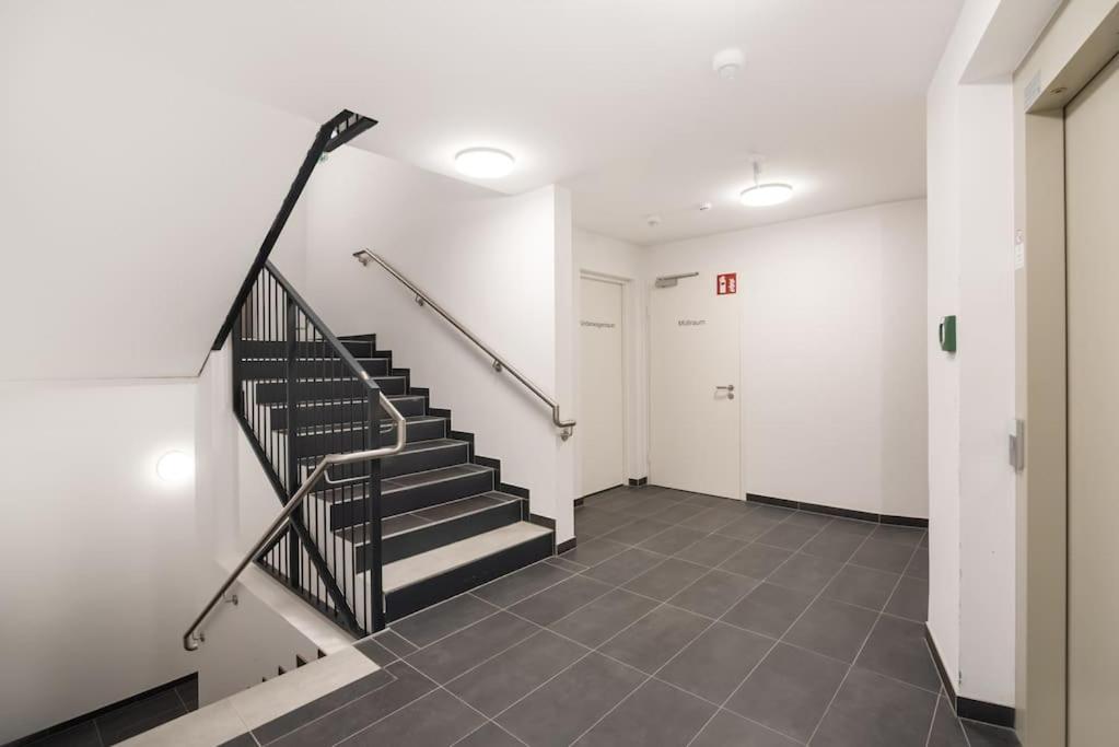 Gruene Und Zentrale Ruhelage Im Neubau Mit Balkon *