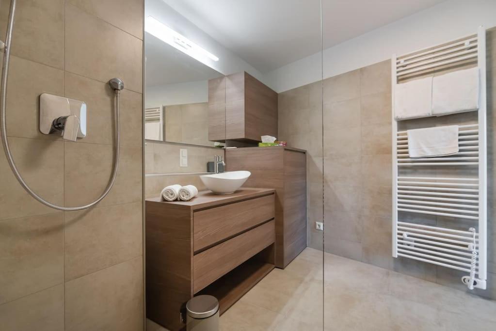 Apartment Gruene Und Zentrale Ruhelage Im Neubau Mit Balkon