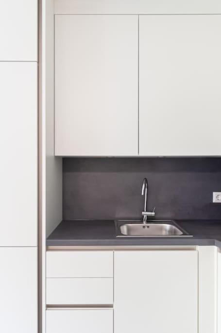 Gruene Und Zentrale Ruhelage Im Neubau Mit Balkon Apartment Vienna