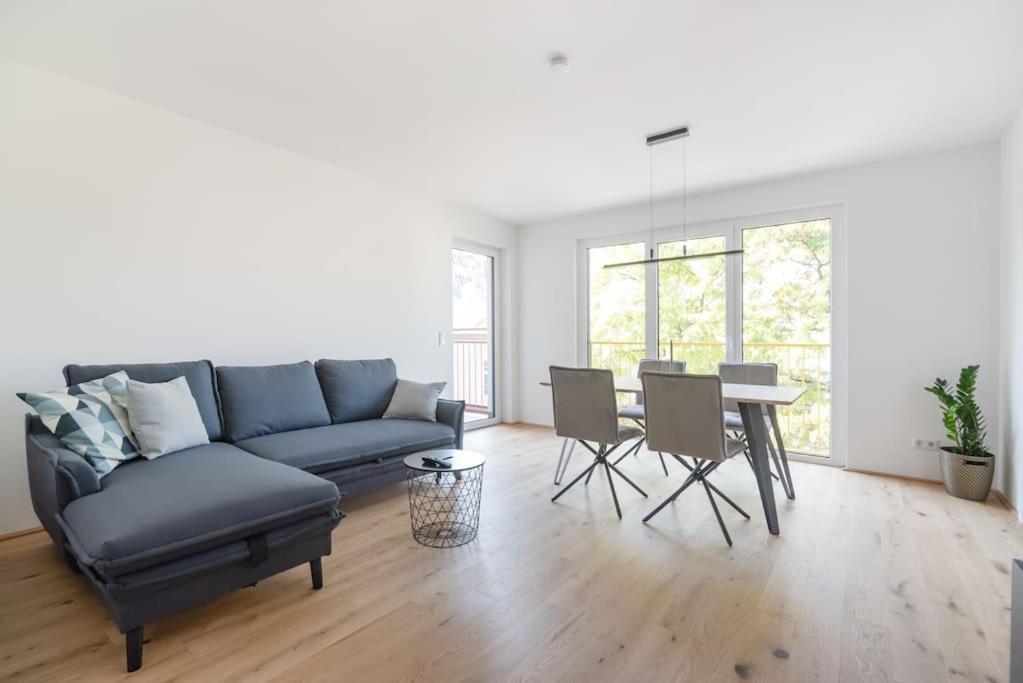 Gruene Und Zentrale Ruhelage Im Neubau Mit Balkon Vienna